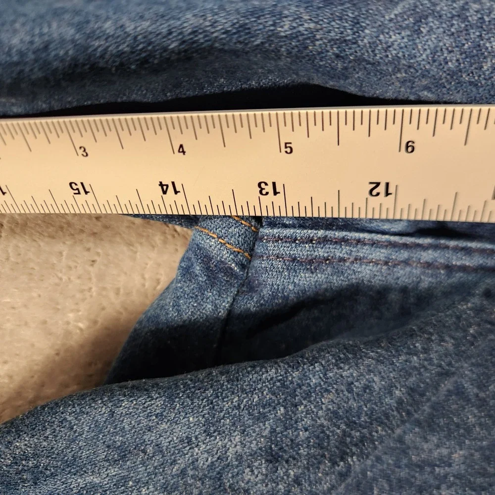 Vintage Wrangler Jeans Men's 40X32 Blue Excellent 13MWZ Cowboy Cut Made in USA - Picture 3 of 11
